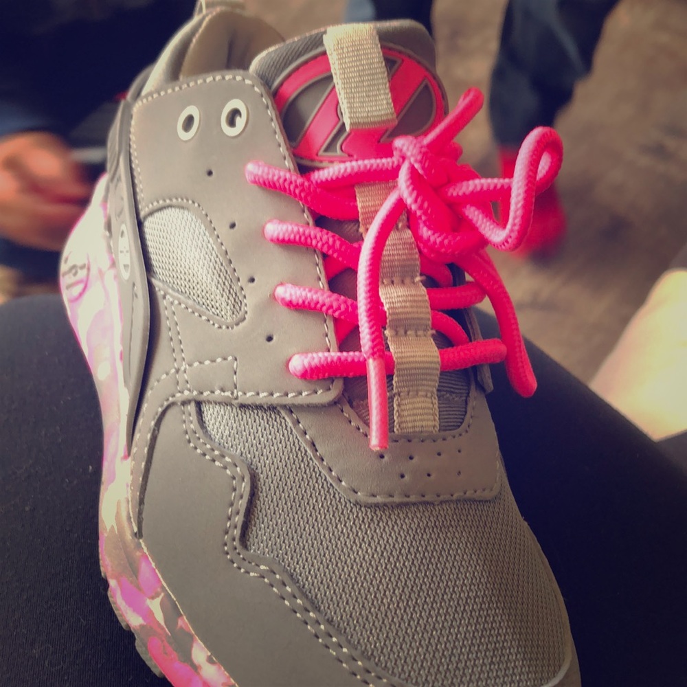 Heelys shoes size 1 US